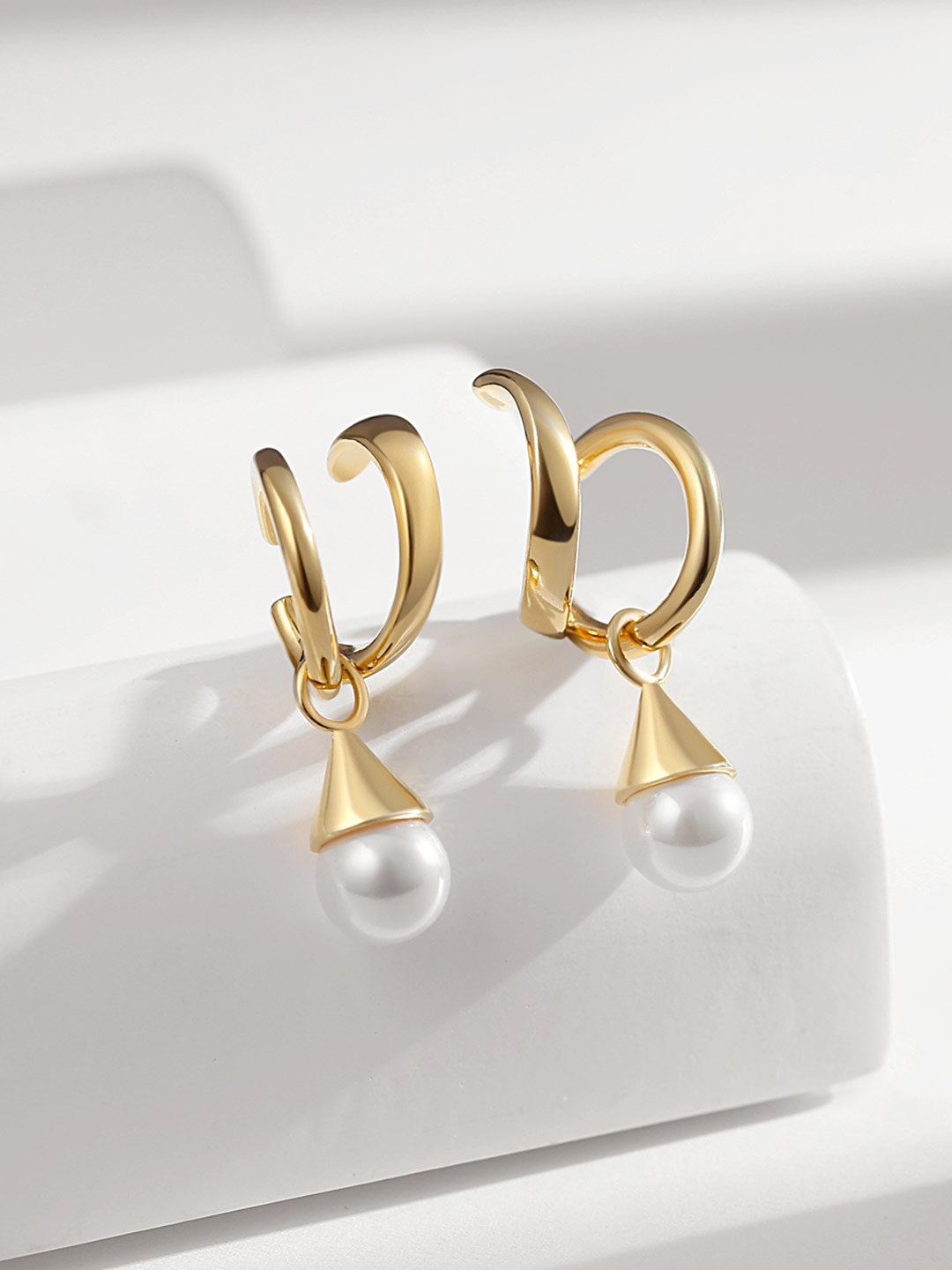 Round Pearl Clip-on Earring