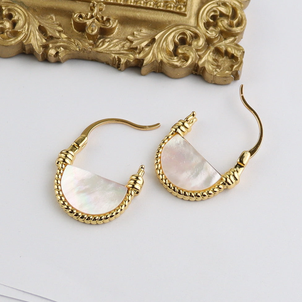 Vintage Elegant Mother-of-Pearl Drop Earrings – Gold-Plated