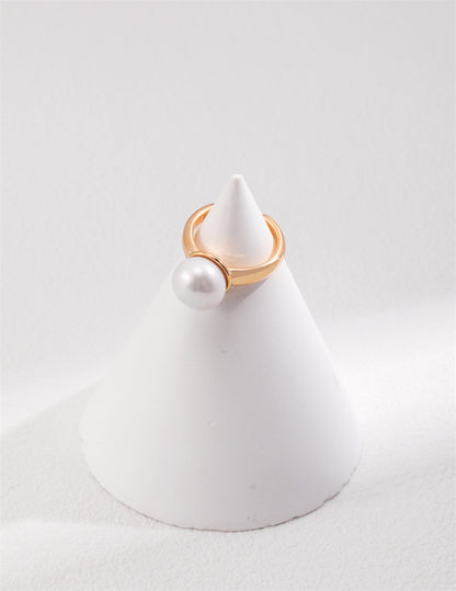 Classic Elegant Pearl Ring